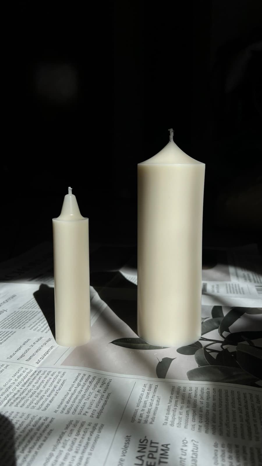 The Dinner Table gift set: Church Pillar, Ribbed Church Candle and Column Pillar candles with an eco resin Oval Tray
